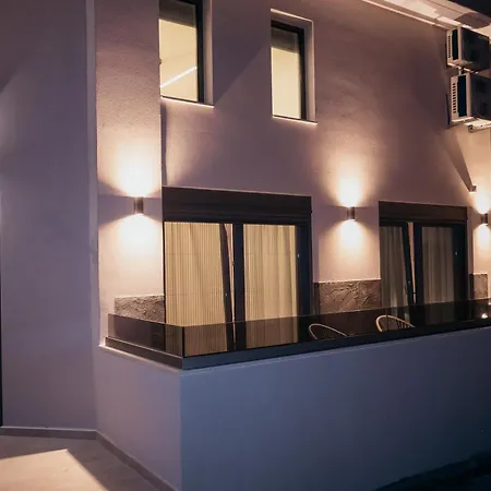 Mp * Hriszí Aktí Haniá